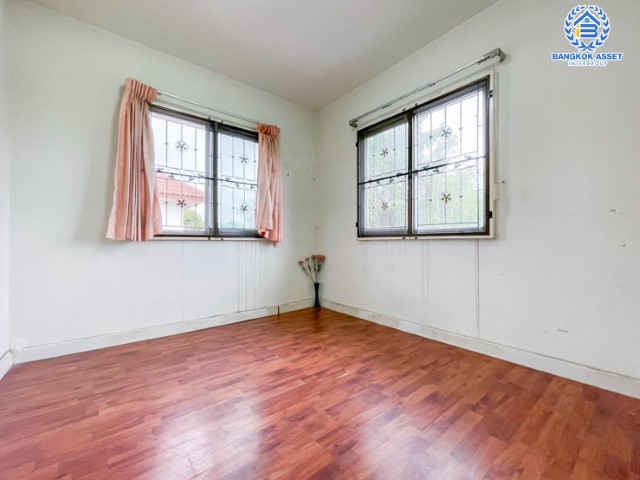 *****ทาวน์เฮ้าส์มือสองย่านกรุงเทพมหานคร ม.พฤกษาวิลล์3 ดอนเมือง #หลังมุม เนื้อที่ 23.3 ตร.ว. ฟังก์ชัน 3 ห้องนอน 2 ห้องน้ำ 1 ที่จอดรถ ราคาดีขายตามสภาพ ใกล้รถไฟฟ้าสายสีแดง "สถานีดอนเมือง" และทางด่วน "ศรีสมาน" จองด่วน!